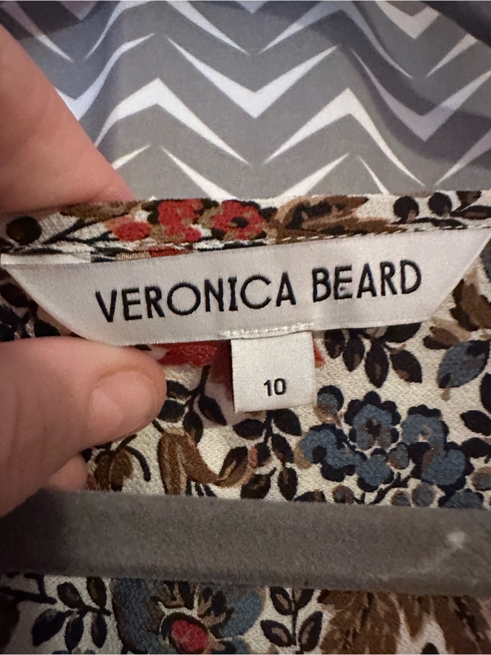Veronica Beard | Sura Floral Blouse, size 10 - Picture 7 of 9